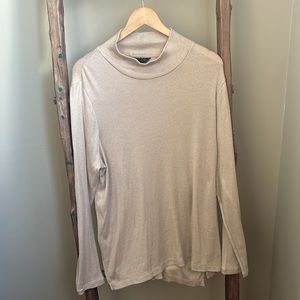 NWOT Banana Republic Light Weight Mock Neck Sweater